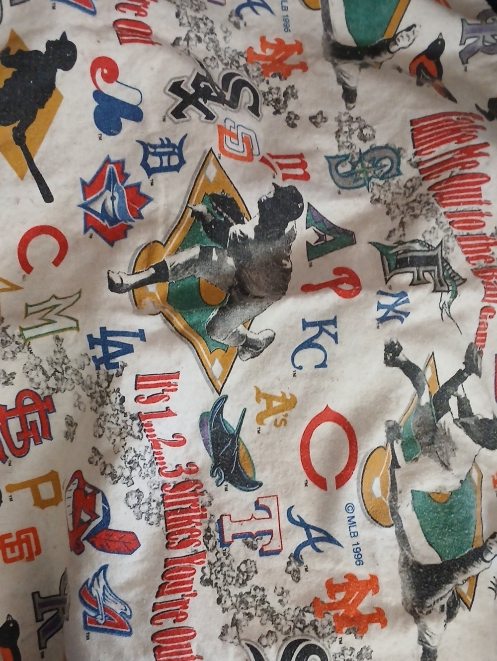 MLB Team Logos Cotton Bedding Top in White with Multi-Color Print